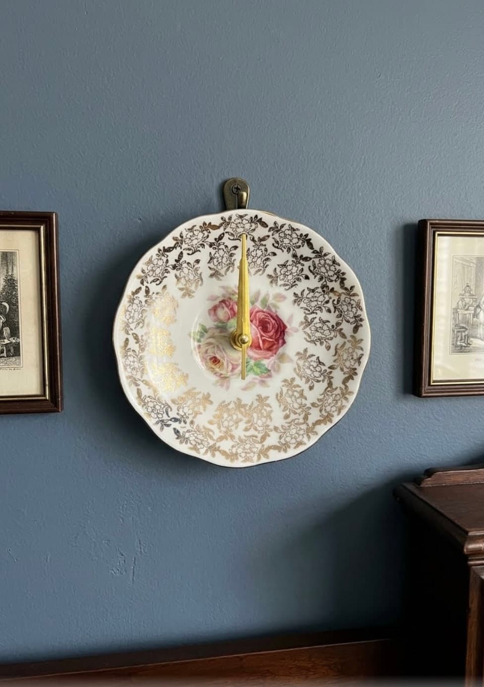 Vintage handmade porcelain clock